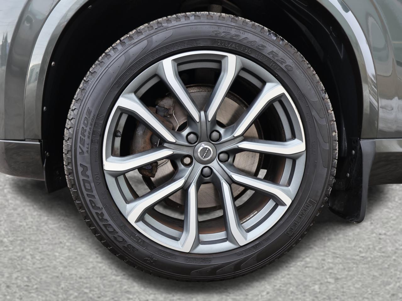 2018 Volvo XC90 T5 MOMENTUM AWD CERTIFIED *1 OWNER*ACCIDENT FREE* CAMERA NAV BLUETOOTH LEATHER HEATED SEATS PANO ROOF CRUISE ALLOYS Photo