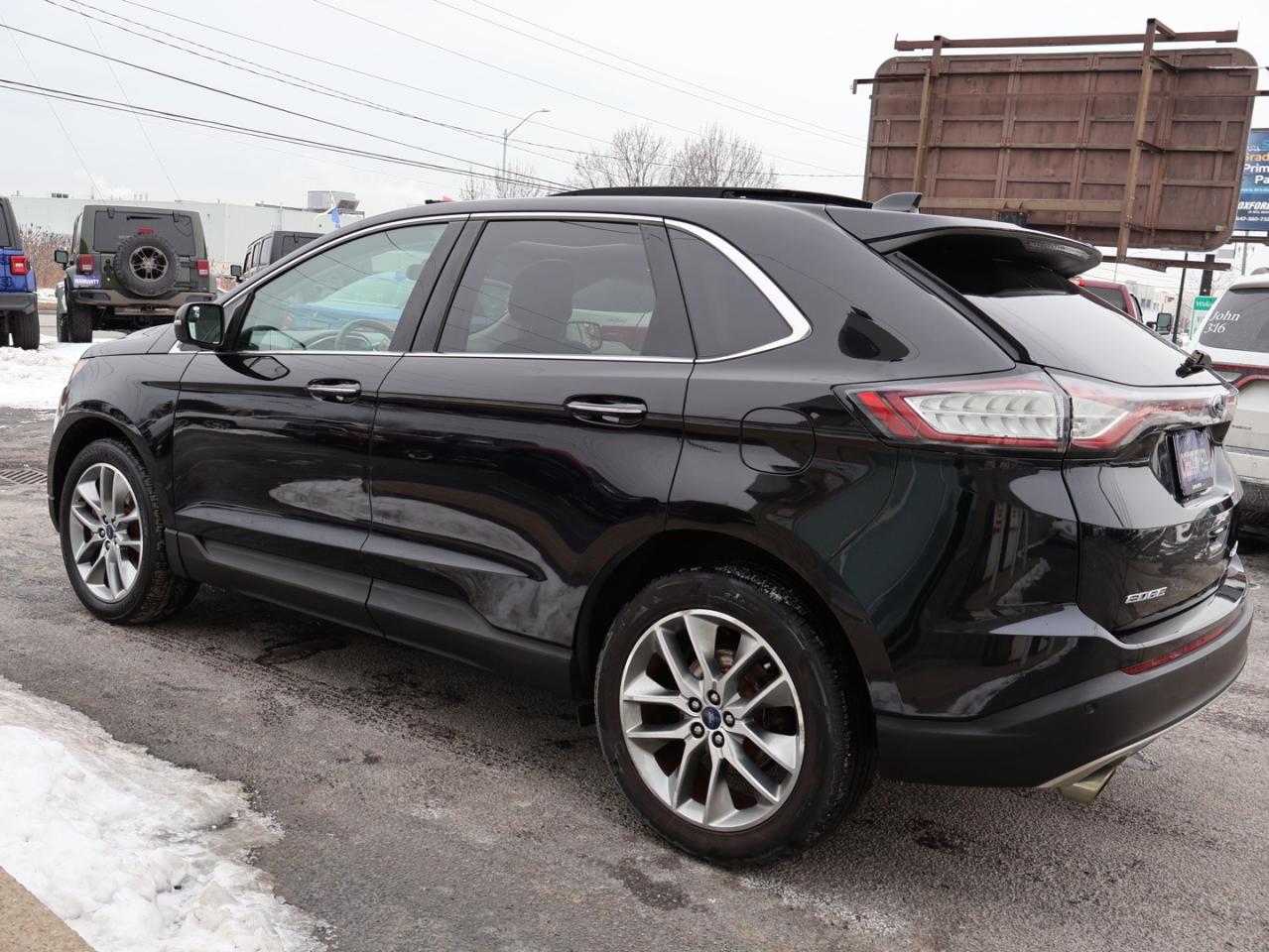 2018 Ford Edge TITANIUM AWD CERTIFIED *ACCIDENT FREE* CAMERA NAV BLUETOOTH LEATHER HEATED  SEATS CRUISE ALLOYS Photo4