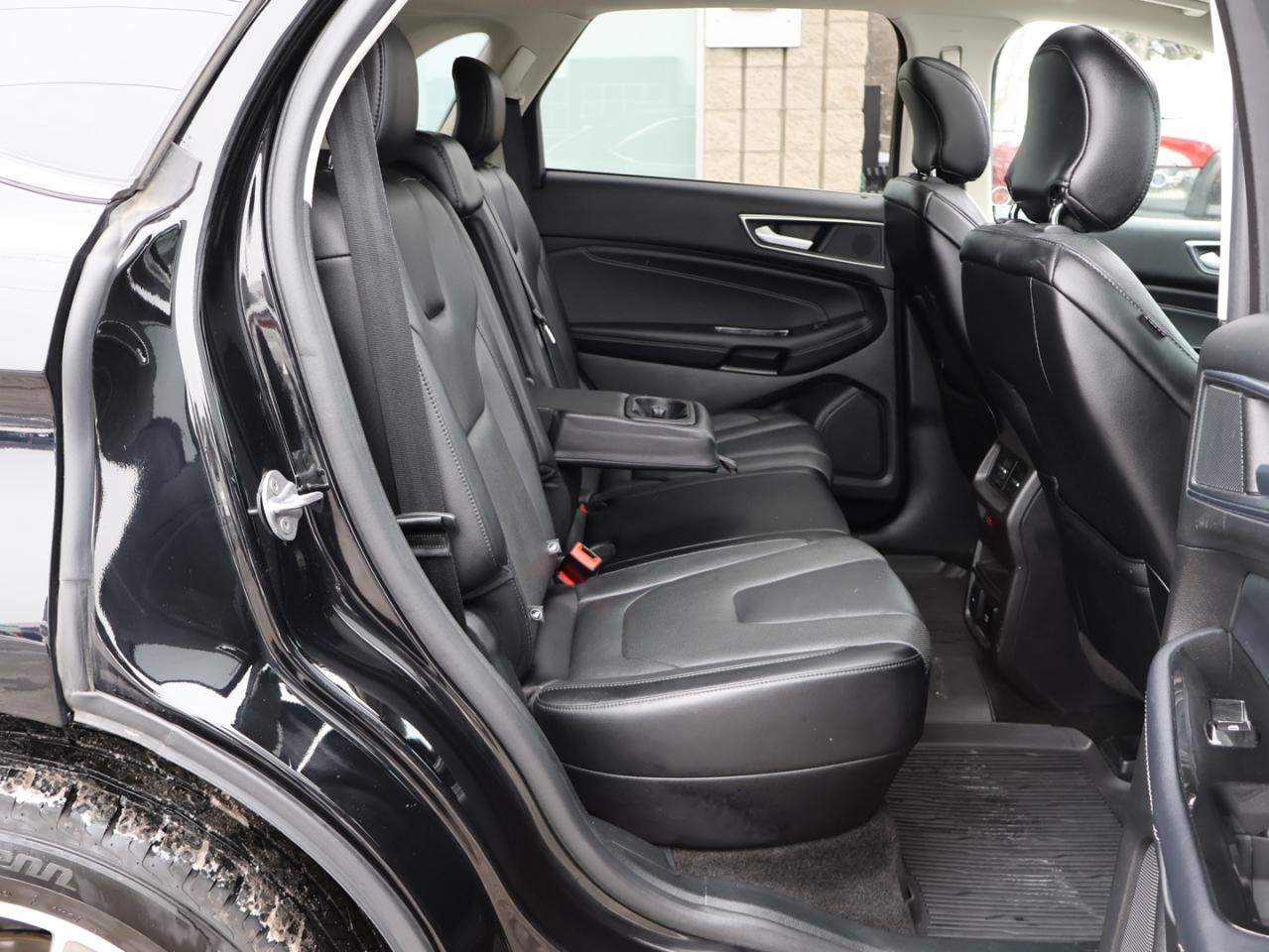 2018 Ford Edge TITANIUM AWD CERTIFIED *ACCIDENT FREE* CAMERA NAV BLUETOOTH LEATHER HEATED  SEATS CRUISE ALLOYS Photo