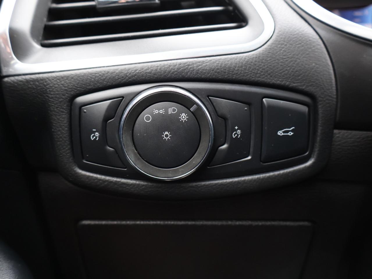 2018 Ford Edge TITANIUM AWD CERTIFIED *ACCIDENT FREE* CAMERA NAV BLUETOOTH LEATHER HEATED  SEATS CRUISE ALLOYS Photo