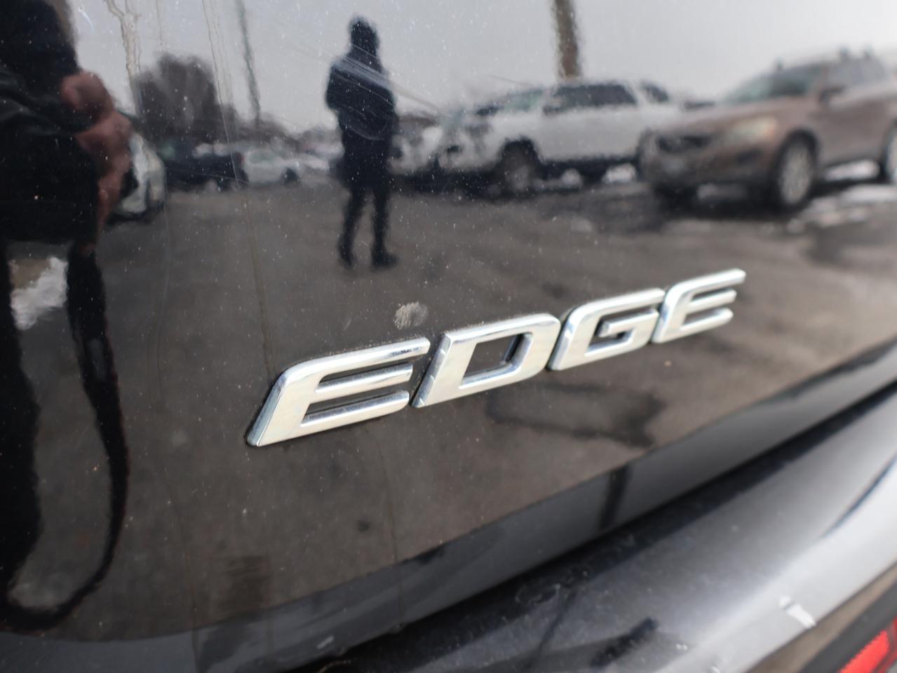 2018 Ford Edge TITANIUM AWD CERTIFIED *ACCIDENT FREE* CAMERA NAV BLUETOOTH LEATHER HEATED  SEATS CRUISE ALLOYS Photo