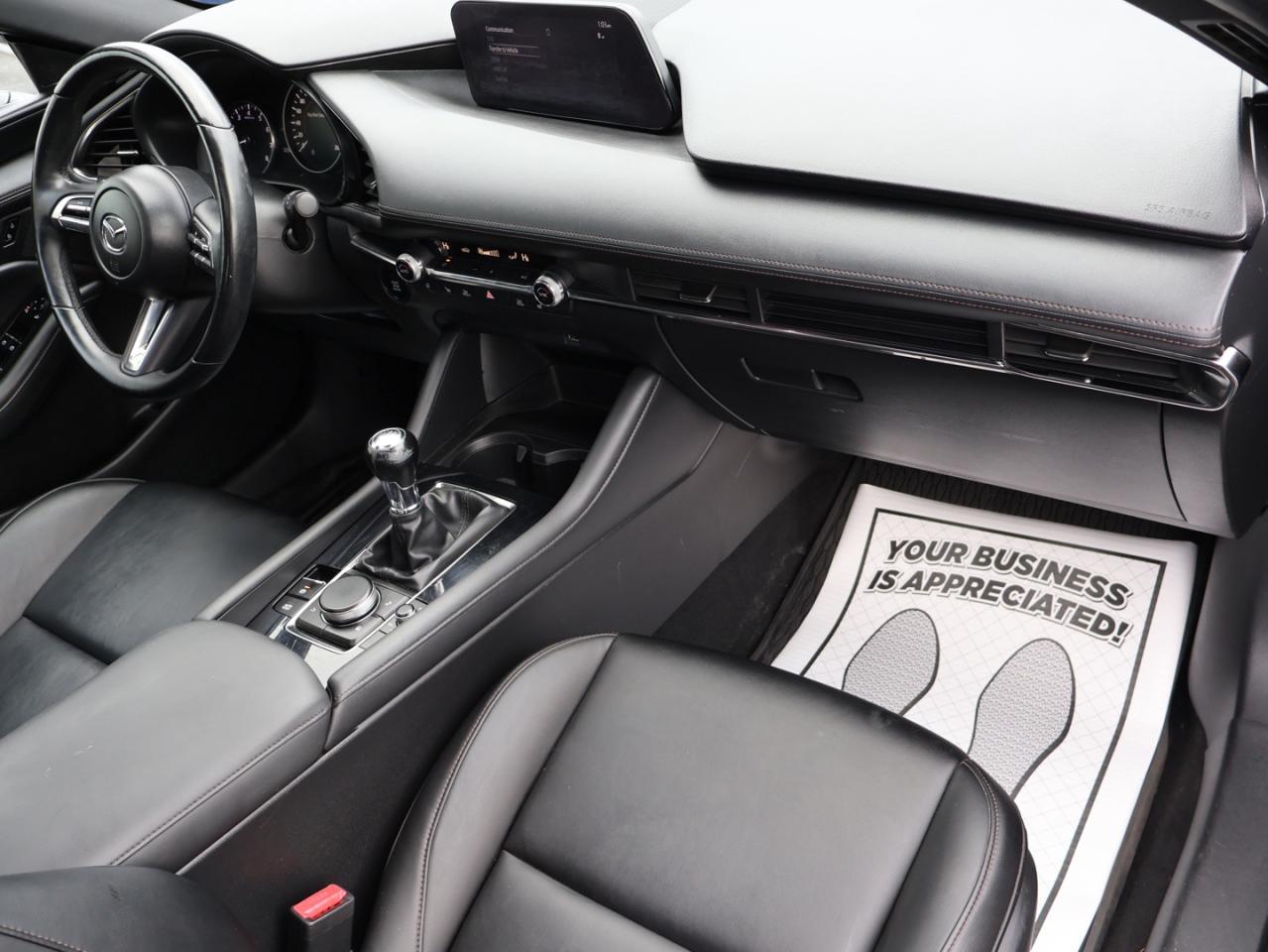 2020 Mazda MAZDA3 SPORT GS 6-SPEED CERTIFIED *ACCIDENT FREE* CAMERA BLUETOOTH LEATHER HEATED SEATS CRUISE ALLOYS Photo