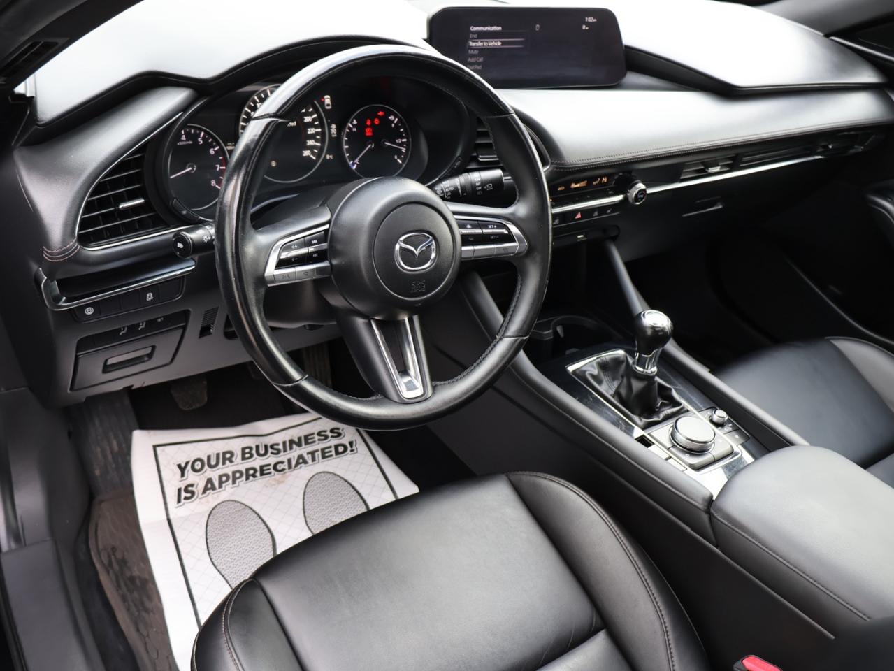 2020 Mazda MAZDA3 SPORT GS 6-SPEED CERTIFIED *ACCIDENT FREE* CAMERA BLUETOOTH LEATHER HEATED SEATS CRUISE ALLOYS Photo