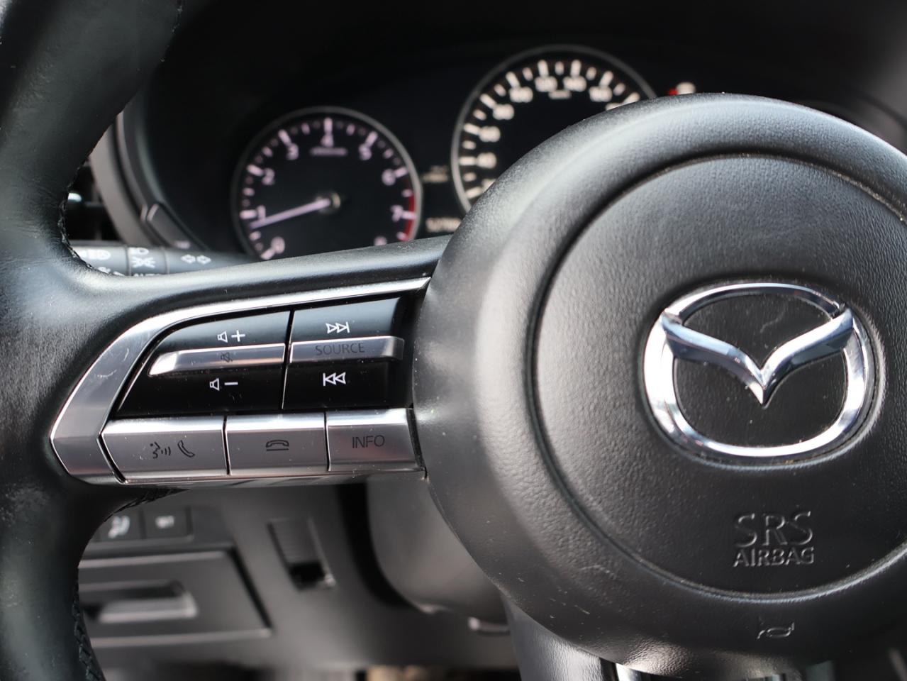 2020 Mazda MAZDA3 SPORT GS 6-SPEED CERTIFIED *ACCIDENT FREE* CAMERA BLUETOOTH LEATHER HEATED SEATS CRUISE ALLOYS Photo