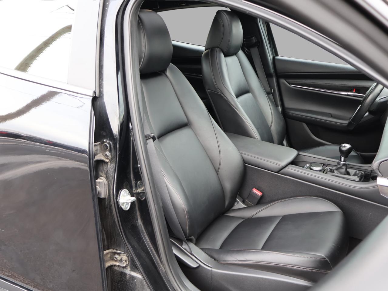 2020 Mazda MAZDA3 SPORT GS 6-SPEED CERTIFIED *ACCIDENT FREE* CAMERA BLUETOOTH LEATHER HEATED SEATS CRUISE ALLOYS Photo