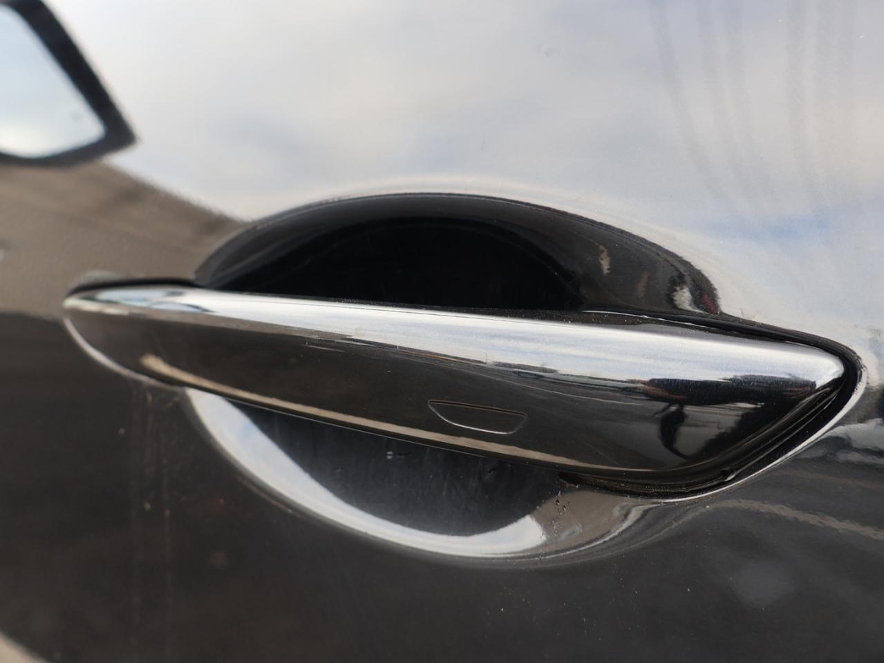 2020 Mazda MAZDA3 SPORT GS 6-SPEED CERTIFIED *ACCIDENT FREE* CAMERA BLUETOOTH LEATHER HEATED SEATS CRUISE ALLOYS Photo