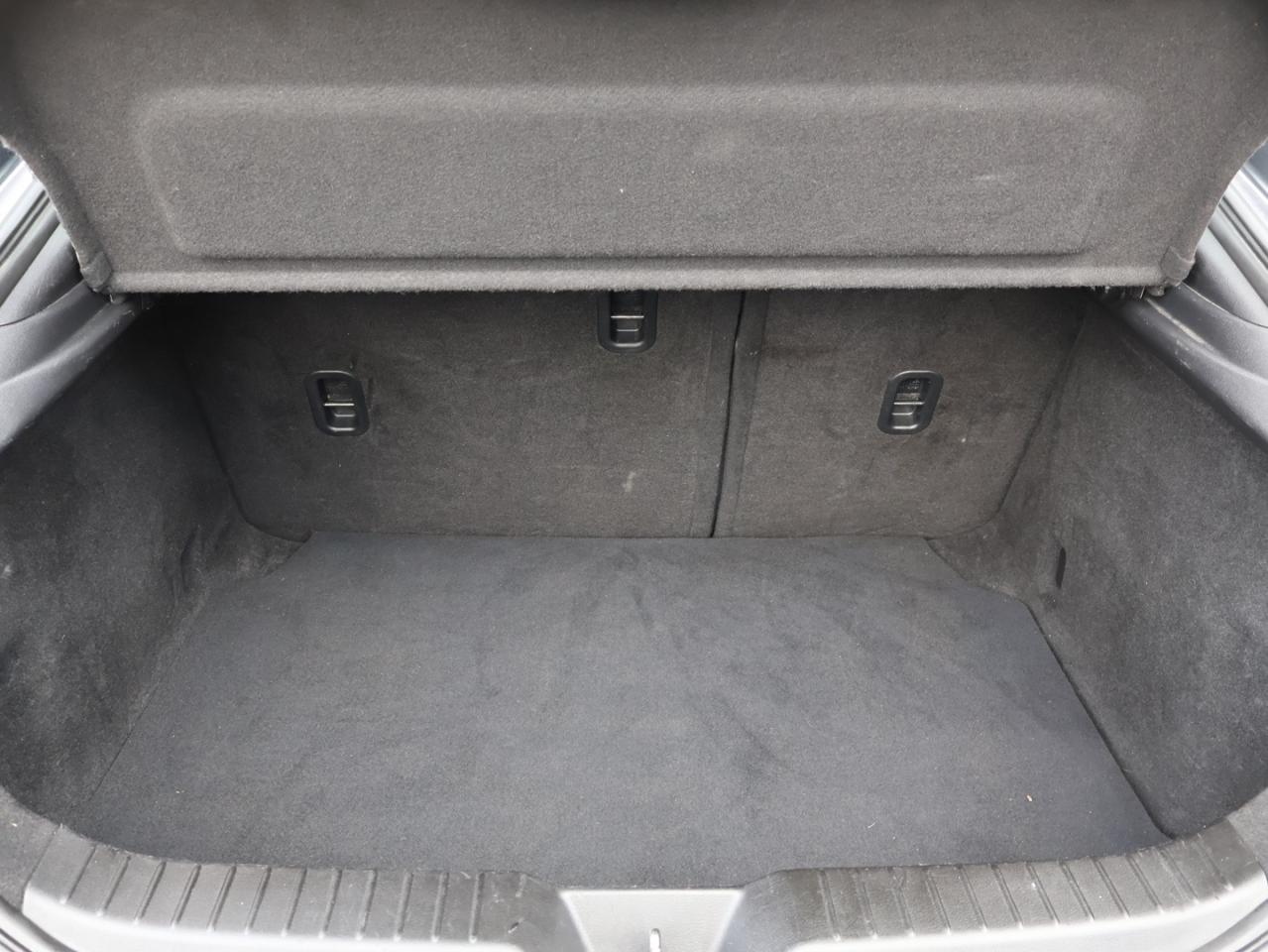 2020 Mazda MAZDA3 SPORT GS 6-SPEED CERTIFIED *ACCIDENT FREE* CAMERA BLUETOOTH LEATHER HEATED SEATS CRUISE ALLOYS Photo