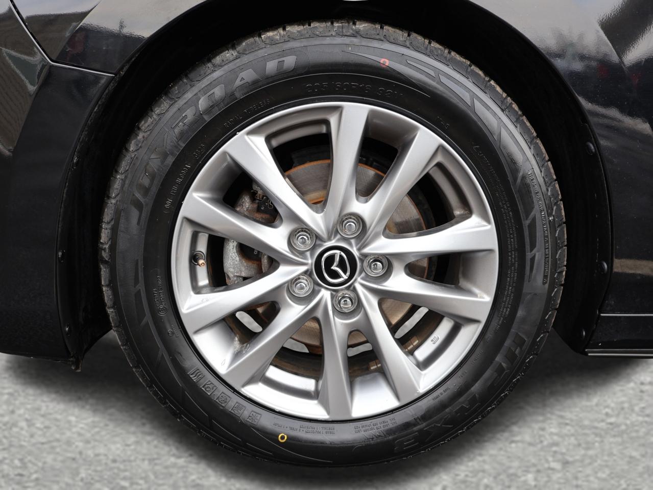 2020 Mazda MAZDA3 SPORT GS 6-SPEED CERTIFIED *ACCIDENT FREE* CAMERA BLUETOOTH LEATHER HEATED SEATS CRUISE ALLOYS Photo