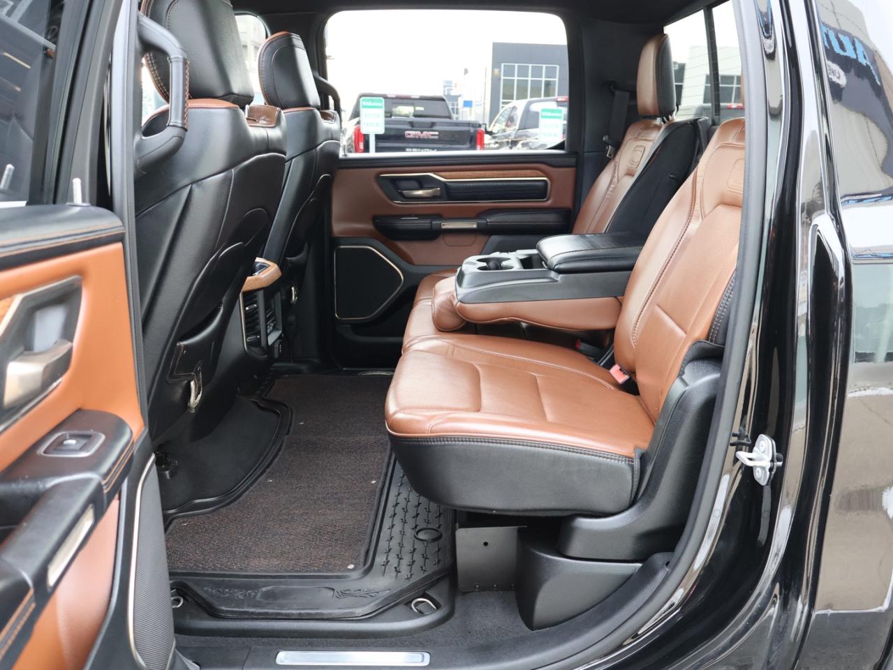 2019 RAM 1500 LARAMIE-LONGHORN 4WD CERTIFIED *ACCIDENT FREE*DODGE MAINTAIN* CAMERA NAV BLUETOOTH LEATHER HEATED SEATS PANO ROOF CRUISE ALLOYS Photo