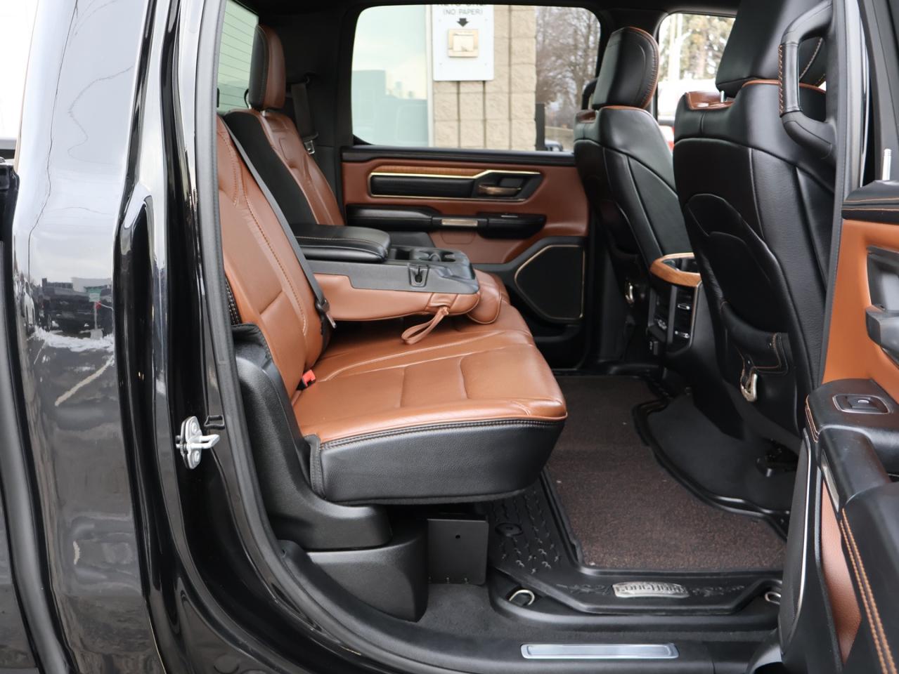 2019 RAM 1500 LARAMIE-LONGHORN 4WD CERTIFIED *ACCIDENT FREE*DODGE MAINTAIN* CAMERA NAV BLUETOOTH LEATHER HEATED SEATS PANO ROOF CRUISE ALLOYS Photo