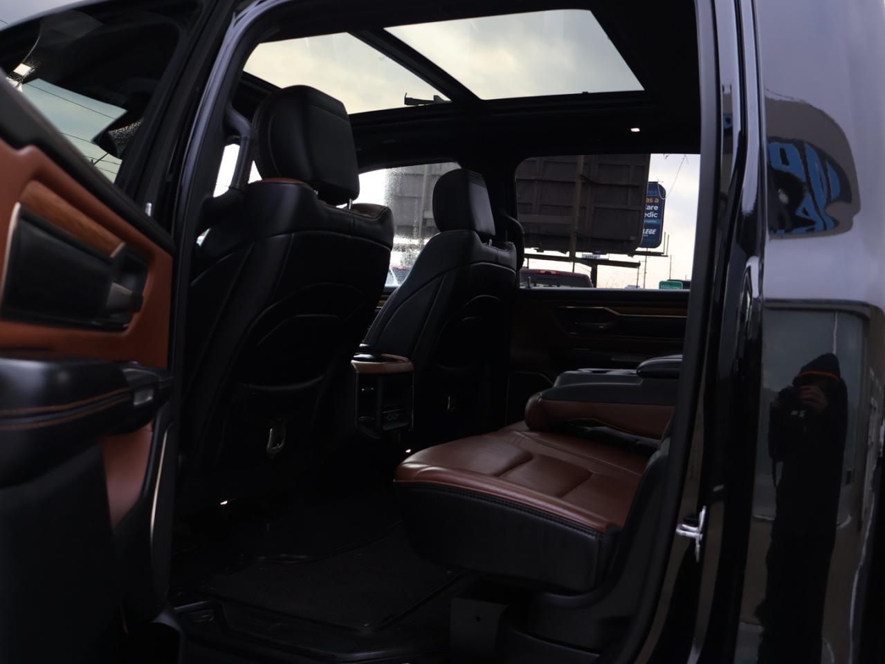 2019 RAM 1500 LARAMIE-LONGHORN 4WD CERTIFIED *ACCIDENT FREE*DODGE MAINTAIN* CAMERA NAV BLUETOOTH LEATHER HEATED SEATS PANO ROOF CRUISE ALLOYS Photo