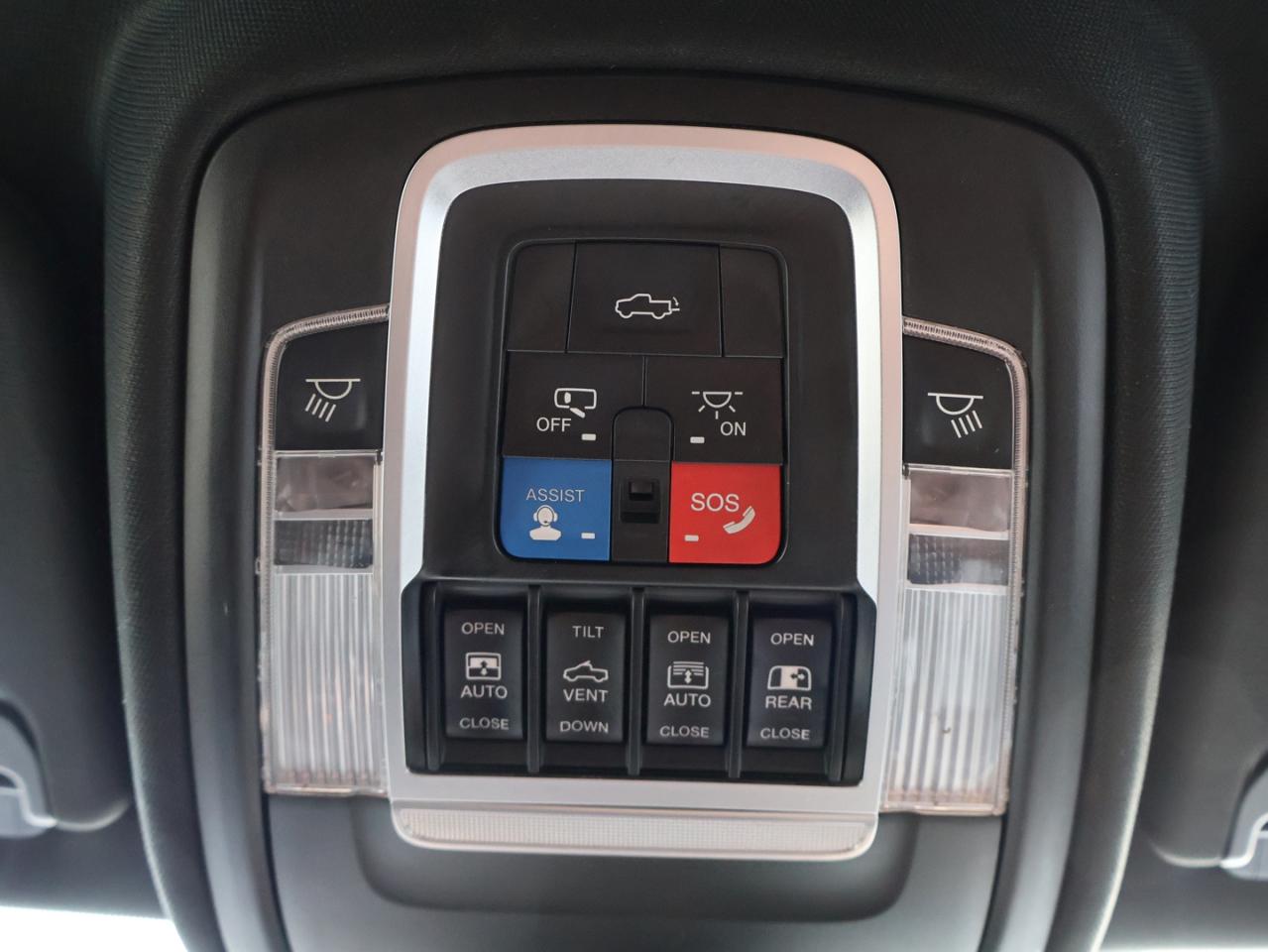 2019 RAM 1500 LARAMIE-LONGHORN 4WD CERTIFIED *ACCIDENT FREE*DODGE MAINTAIN* CAMERA NAV BLUETOOTH LEATHER HEATED SEATS PANO ROOF CRUISE ALLOYS Photo