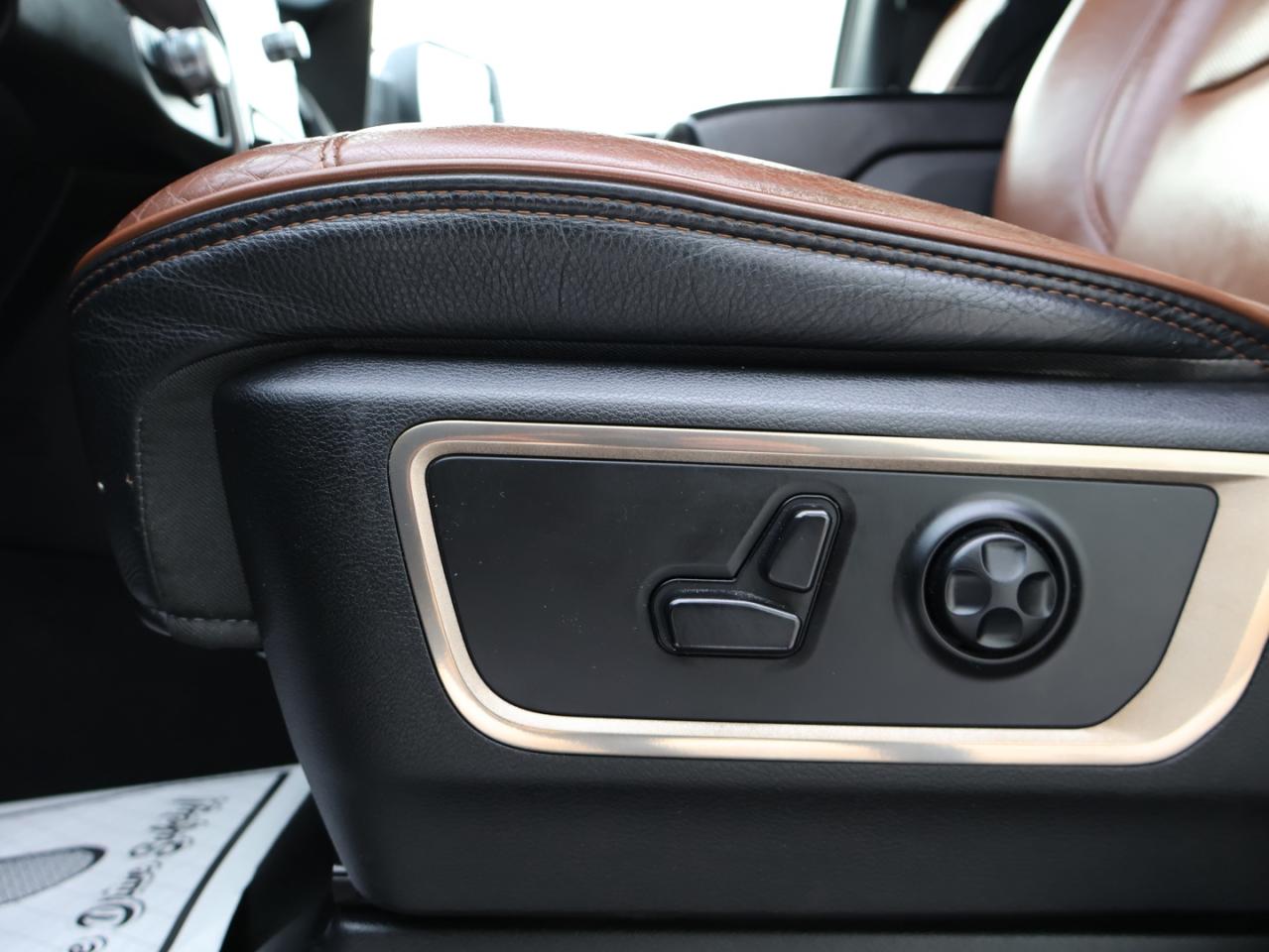 2019 RAM 1500 LARAMIE-LONGHORN 4WD CERTIFIED *ACCIDENT FREE*DODGE MAINTAIN* CAMERA NAV BLUETOOTH LEATHER HEATED SEATS PANO ROOF CRUISE ALLOYS Photo