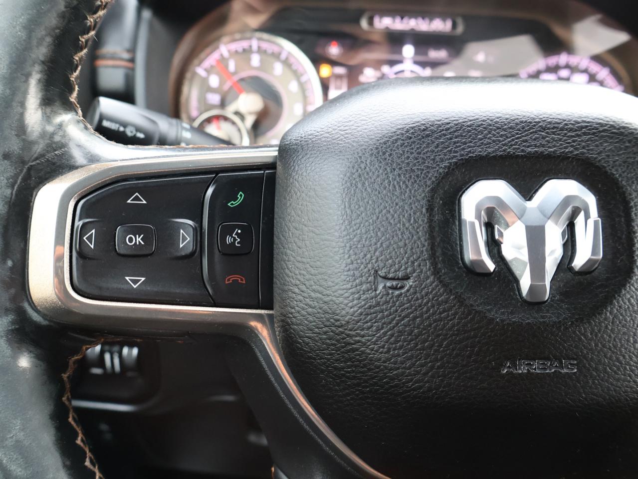 2019 RAM 1500 LARAMIE-LONGHORN 4WD CERTIFIED *ACCIDENT FREE*DODGE MAINTAIN* CAMERA NAV BLUETOOTH LEATHER HEATED SEATS PANO ROOF CRUISE ALLOYS Photo