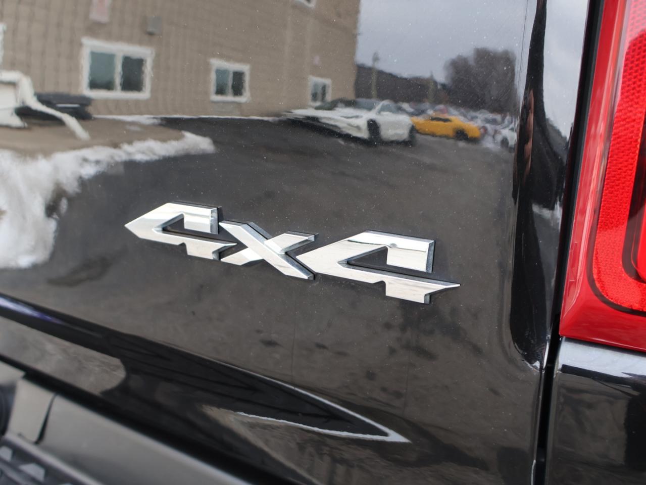 2019 RAM 1500 LARAMIE-LONGHORN 4WD CERTIFIED *ACCIDENT FREE*DODGE MAINTAIN* CAMERA NAV BLUETOOTH LEATHER HEATED SEATS PANO ROOF CRUISE ALLOYS Photo