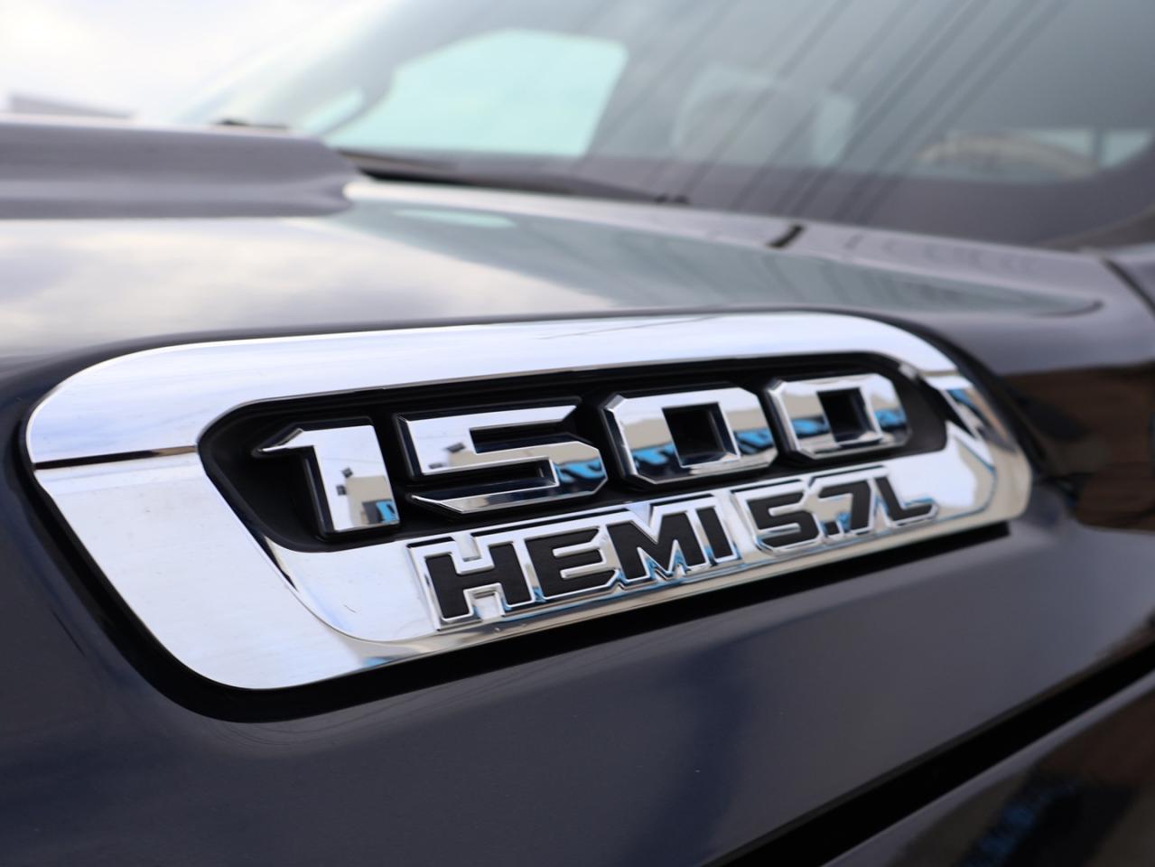 2019 RAM 1500 LARAMIE-LONGHORN 4WD CERTIFIED *ACCIDENT FREE*DODGE MAINTAIN* CAMERA NAV BLUETOOTH LEATHER HEATED SEATS PANO ROOF CRUISE ALLOYS Photo