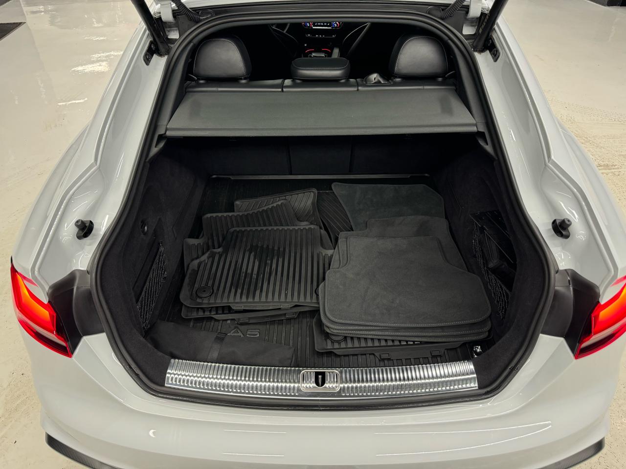 2021 Audi RS 5 SPORTBACK|360CAM|CARBONPKG|MASSAGE|B&O SOUND|HUD| Photo