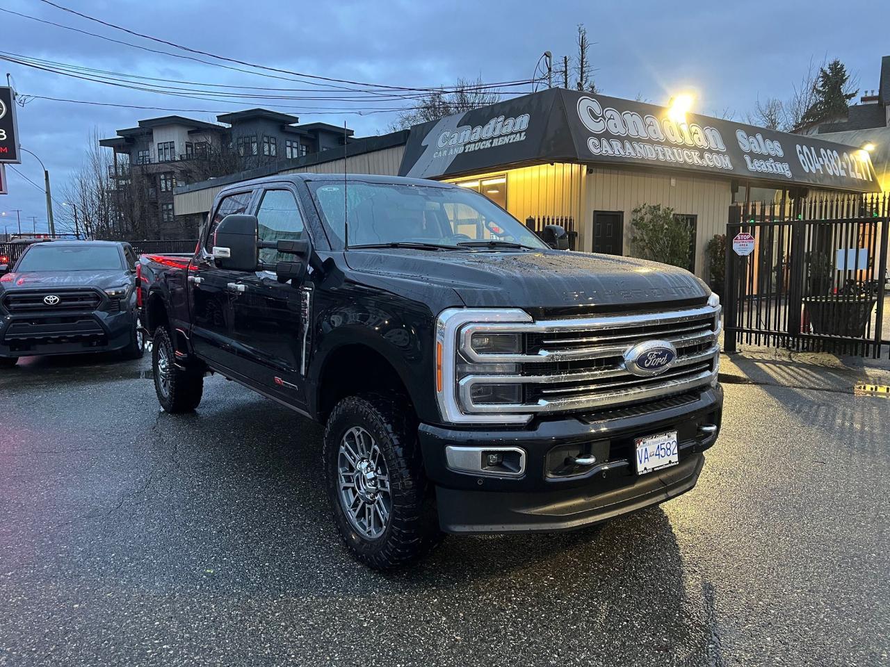 2023 Ford SUPER DUTY F-350 SRW Limited