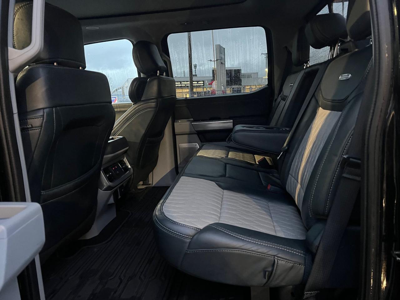 2023 Ford SUPER DUTY F-350 SRW Limited Photo30