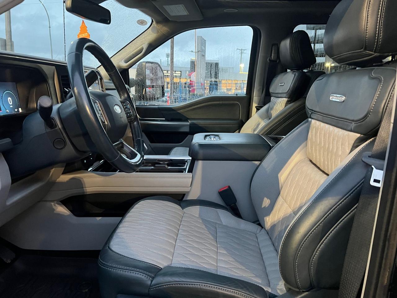 2023 Ford SUPER DUTY F-350 SRW Limited Photo13