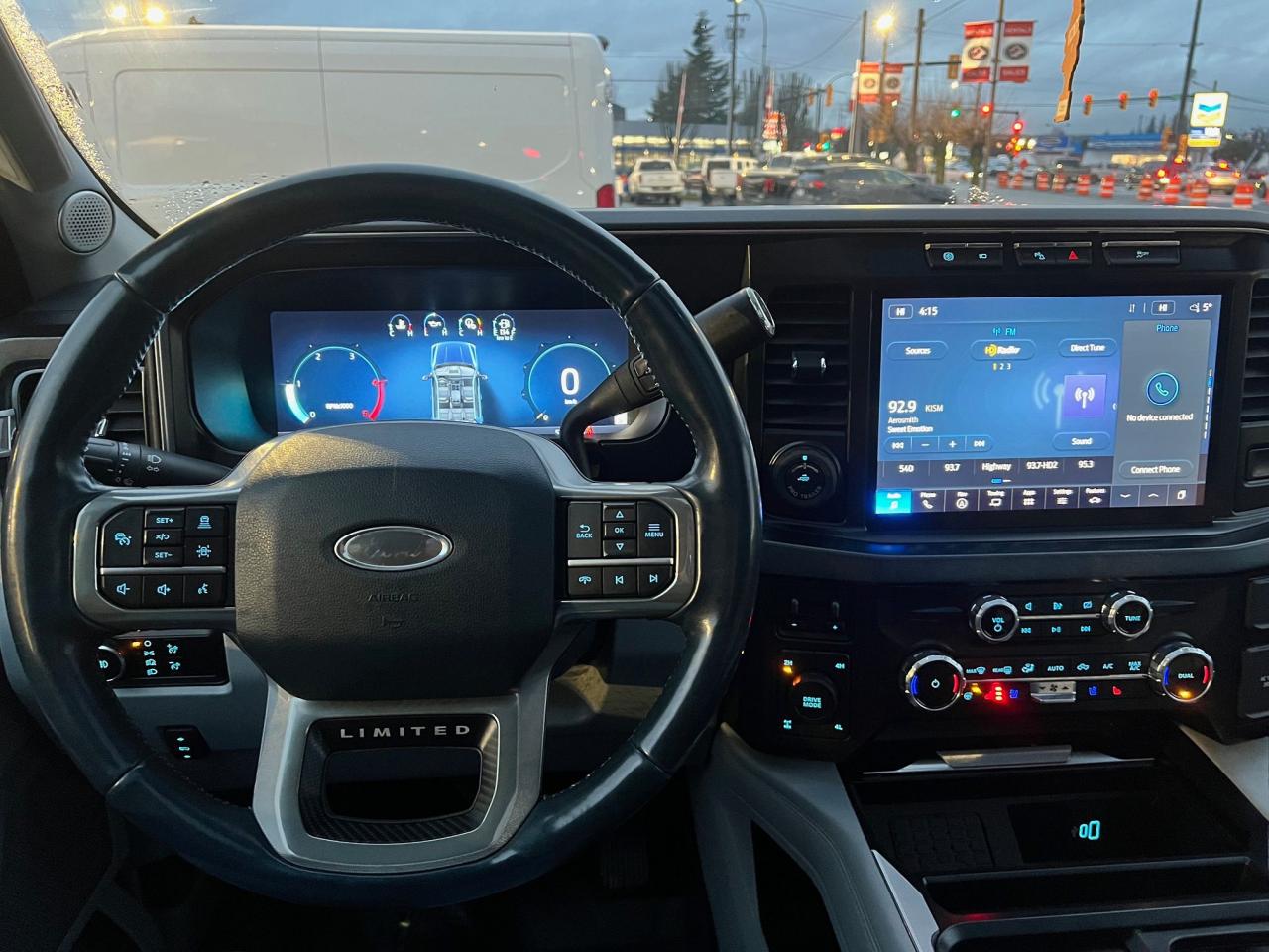 2023 Ford SUPER DUTY F-350 SRW Limited Photo15