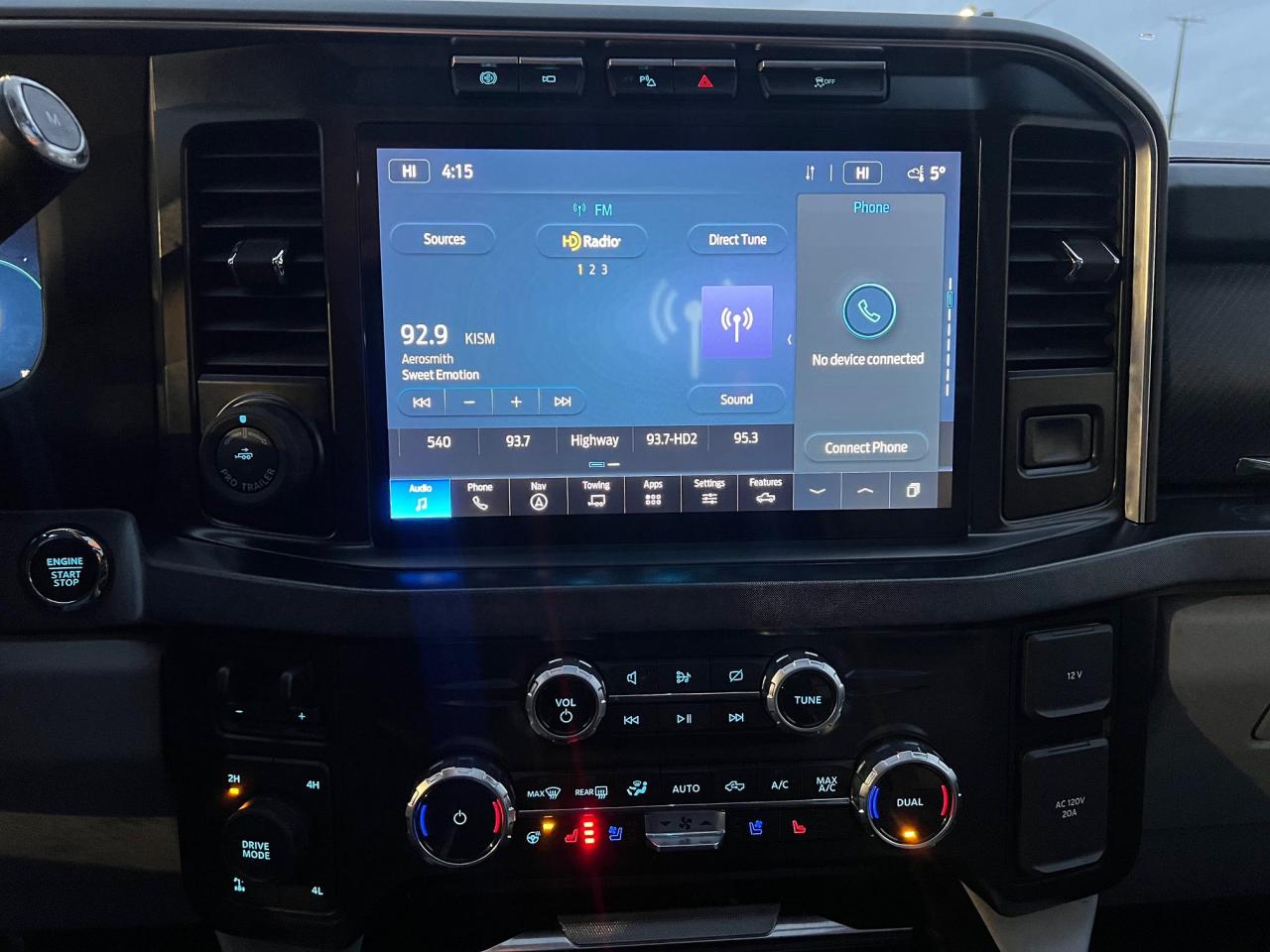 2023 Ford SUPER DUTY F-350 SRW Limited Photo35