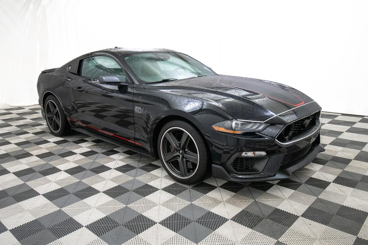 2021 Ford Mustang MACH 1 FASTBACK Photo3