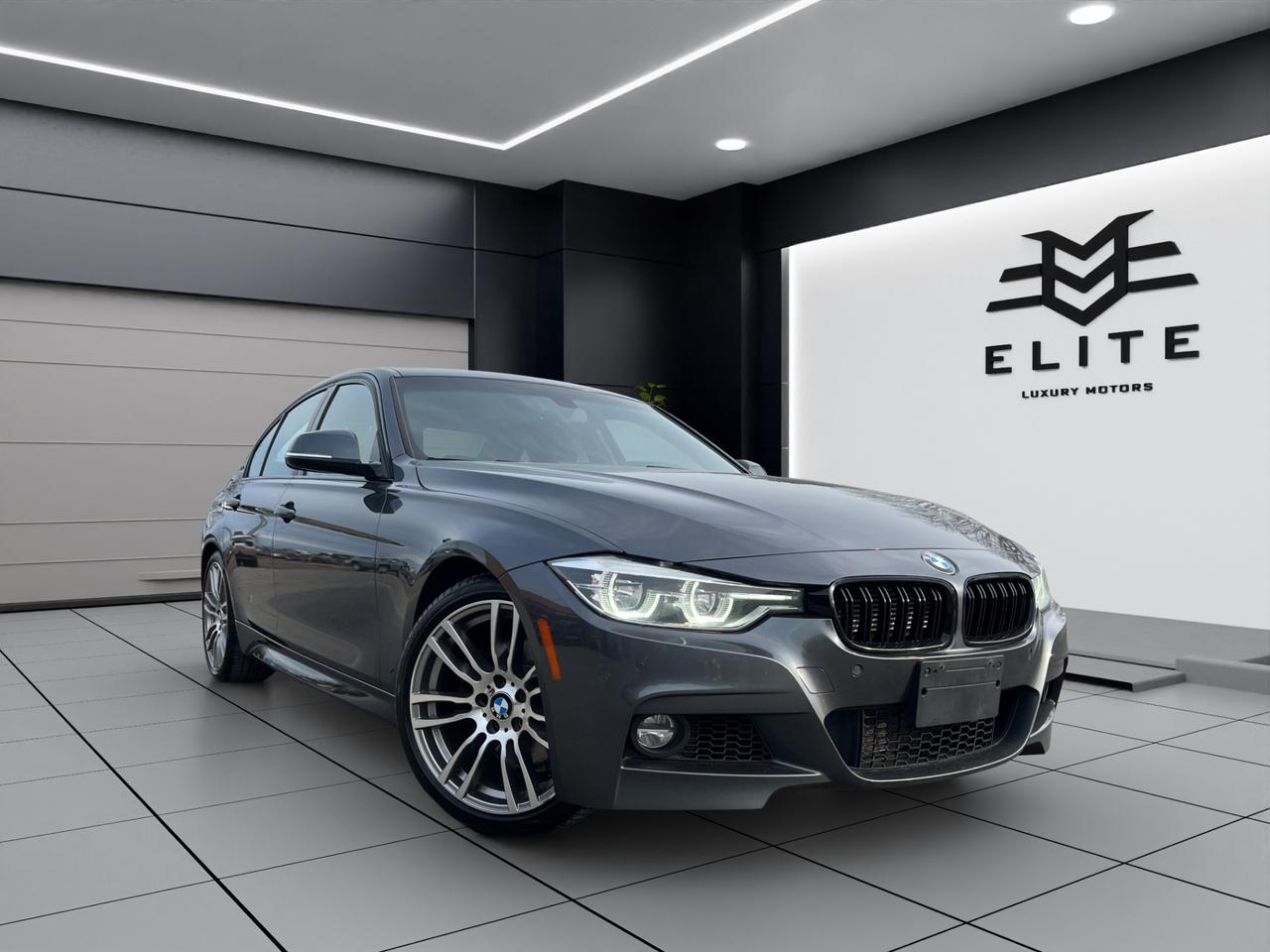 2016 BMW 3 Series 330e Plug-In Hybrid - M-Sport Pkg !! Photo