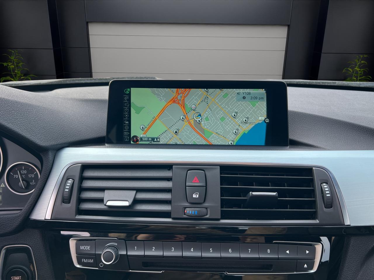 2016 BMW 3 Series 330e Plug-In Hybrid - M-Sport Pkg !! Photo