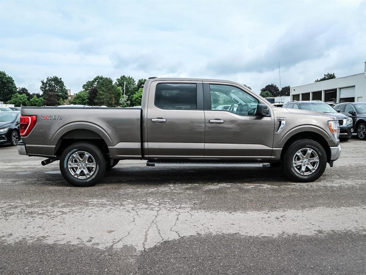 2021 Ford F-150 XLT 4WD SuperCrew 6.5' Box Photo3