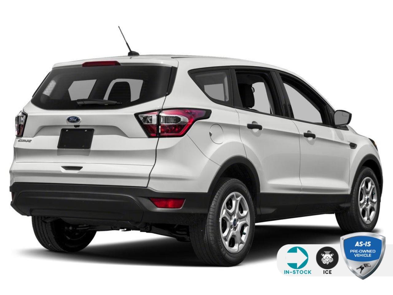 2018 Ford Escape SEL 300A | NO ACCIDENTS | TOURING PKG Photo2