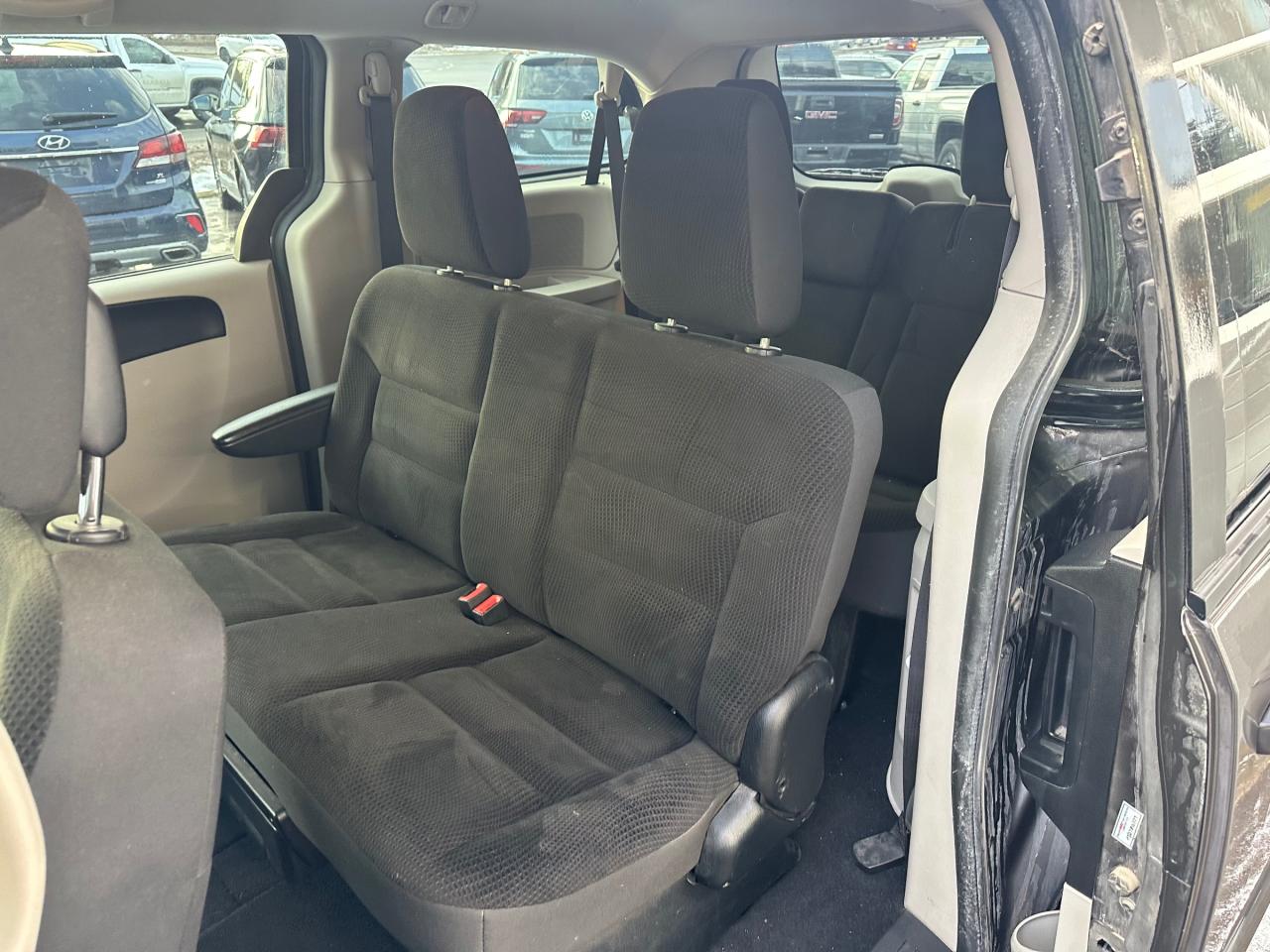 2017 Dodge Grand Caravan CVP/SXT Photo