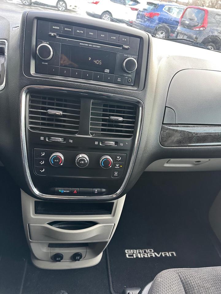 2017 Dodge Grand Caravan CVP/SXT Photo