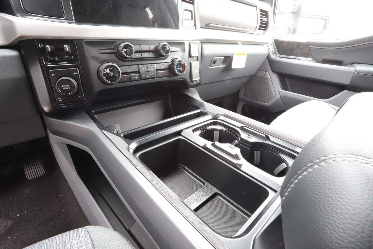 2026 Ford F-250 Super Duty SRW XLT 4WD CREW CAB 6.75' BOX Photo