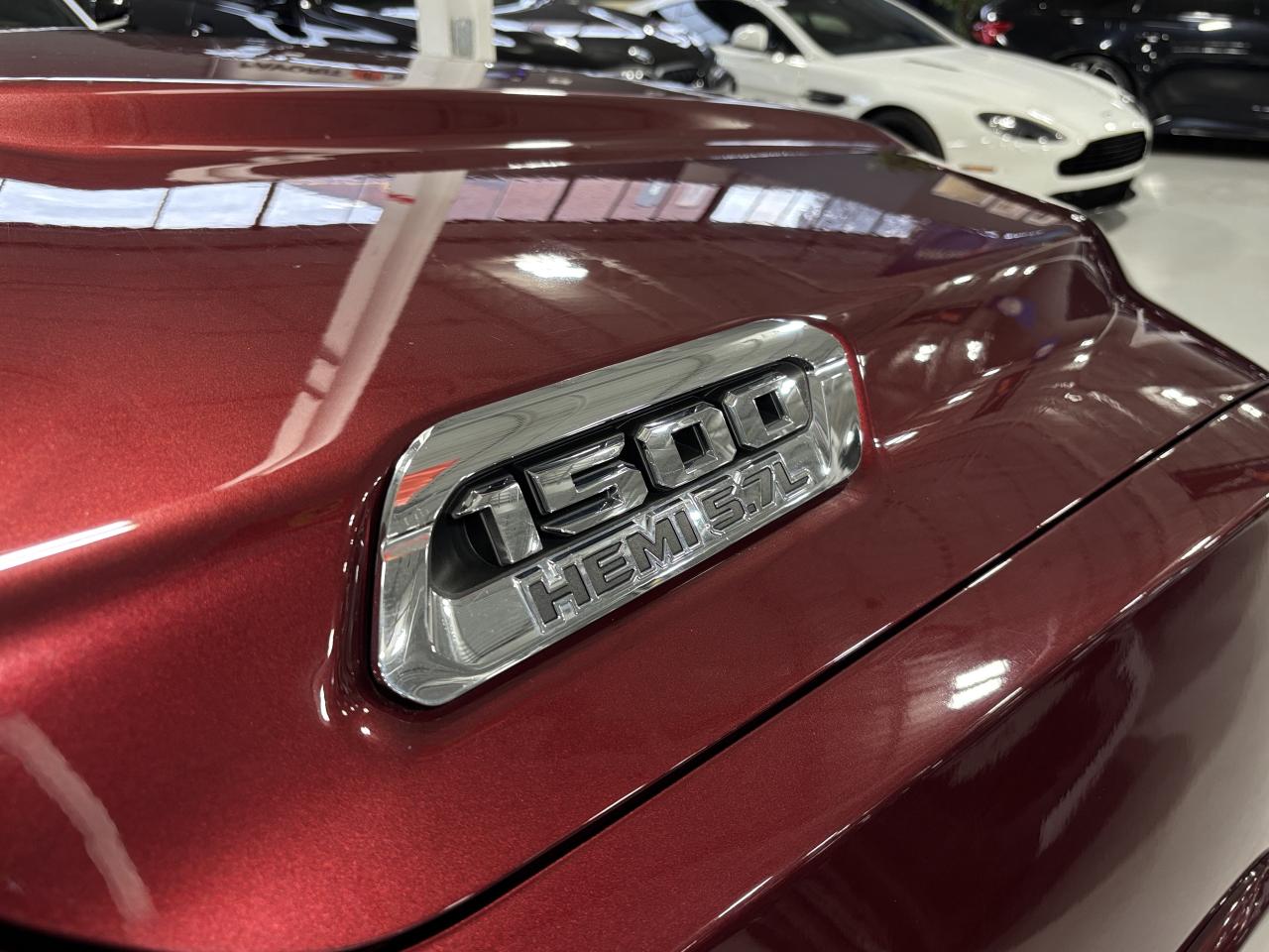 2022 RAM 1500 Laramie|V8HEMI|4WD|CREW|NAV|ALPINE|LEATHER|WOOD|++ Photo4