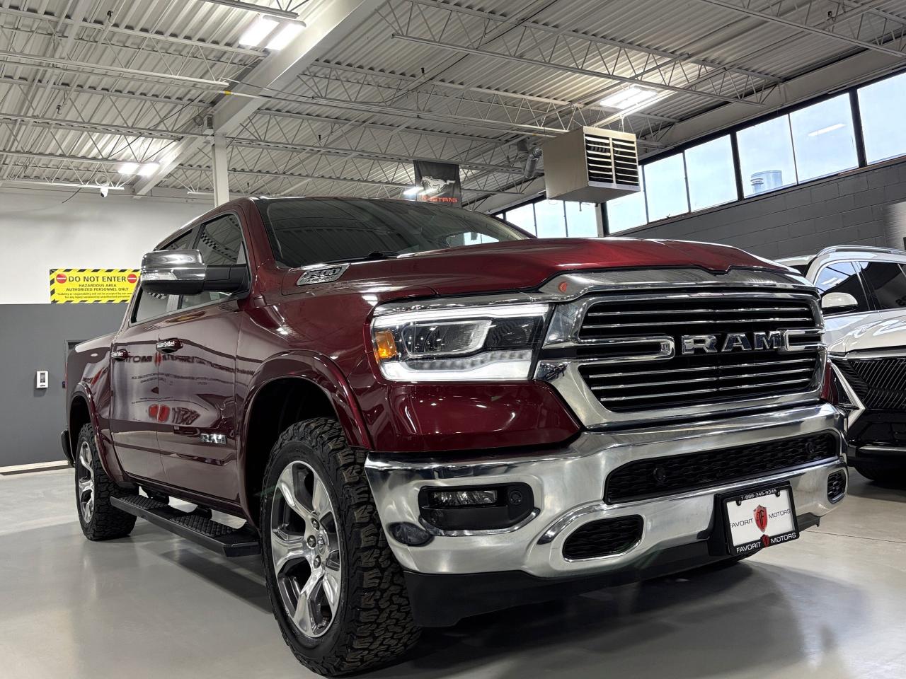 2022 RAM 1500 Laramie|V8HEMI|4WD|CREW|NAV|ALPINE|LEATHER|WOOD|++ Photo