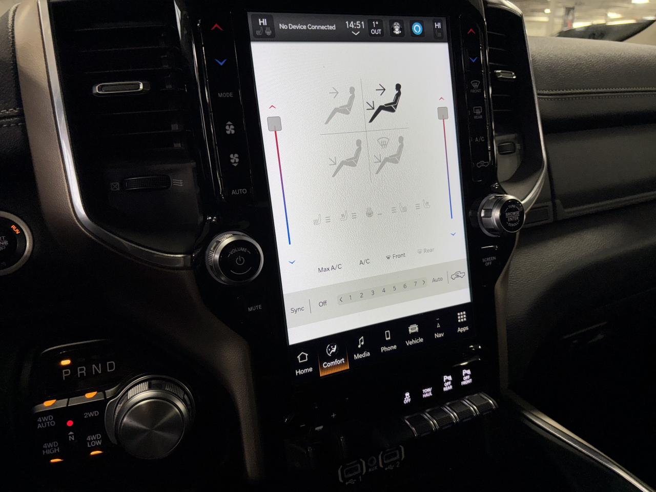 2022 RAM 1500 Laramie|V8HEMI|4WD|CREW|NAV|ALPINE|LEATHER|WOOD|++ Photo