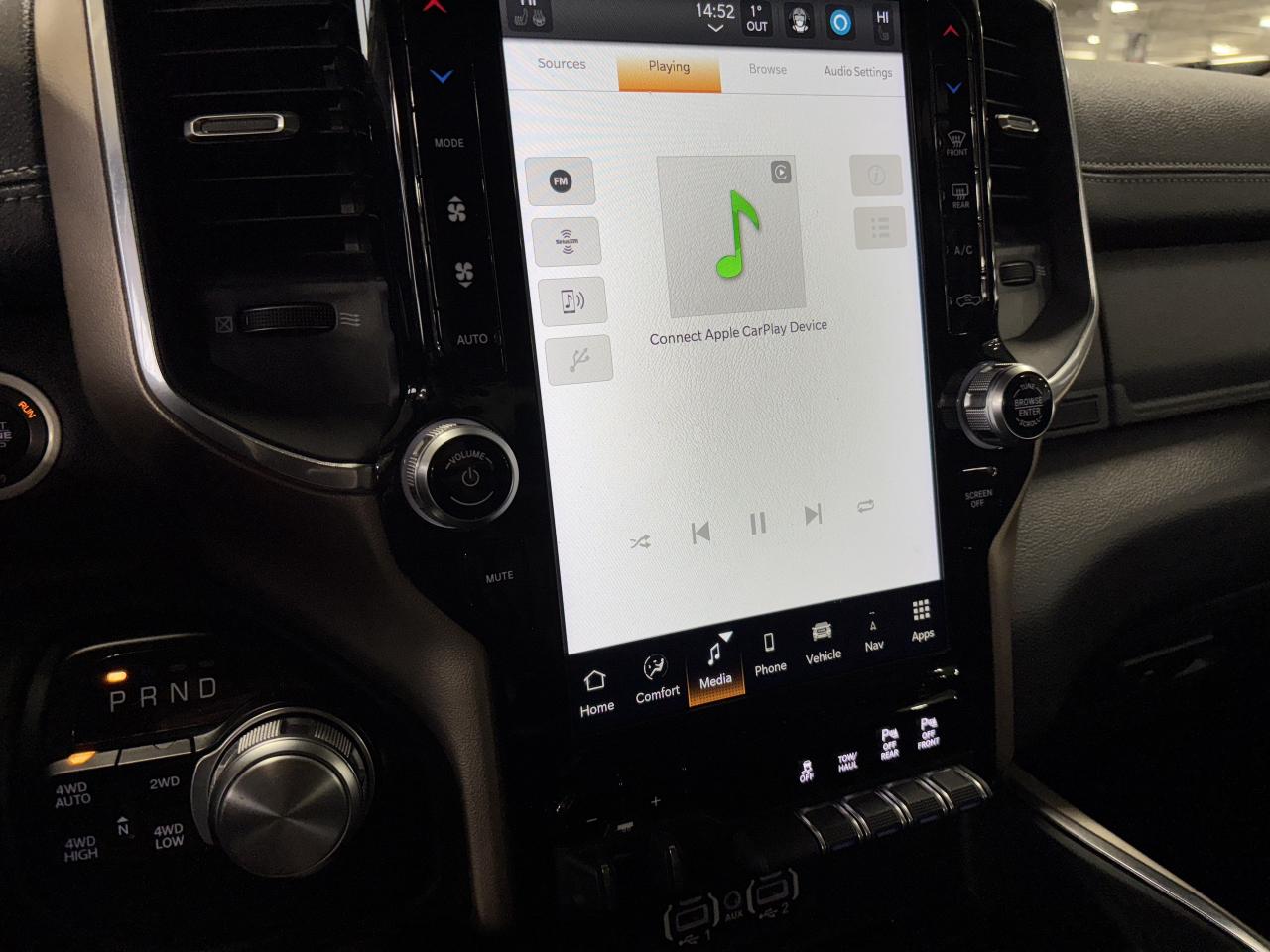 2022 RAM 1500 Laramie|V8HEMI|4WD|CREW|NAV|ALPINE|LEATHER|WOOD|++ Photo