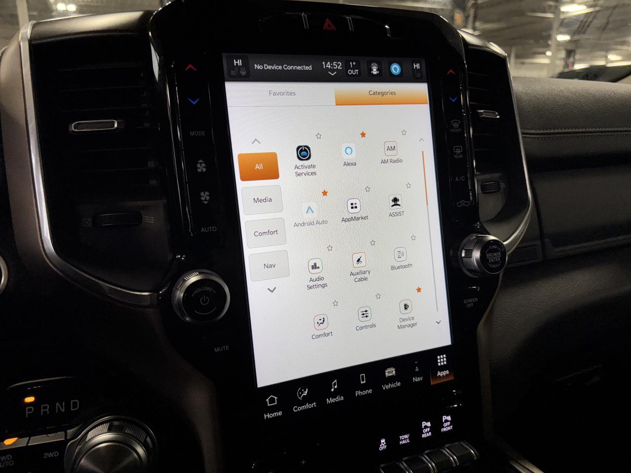 2022 RAM 1500 Laramie|V8HEMI|4WD|CREW|NAV|ALPINE|LEATHER|WOOD|++ Photo