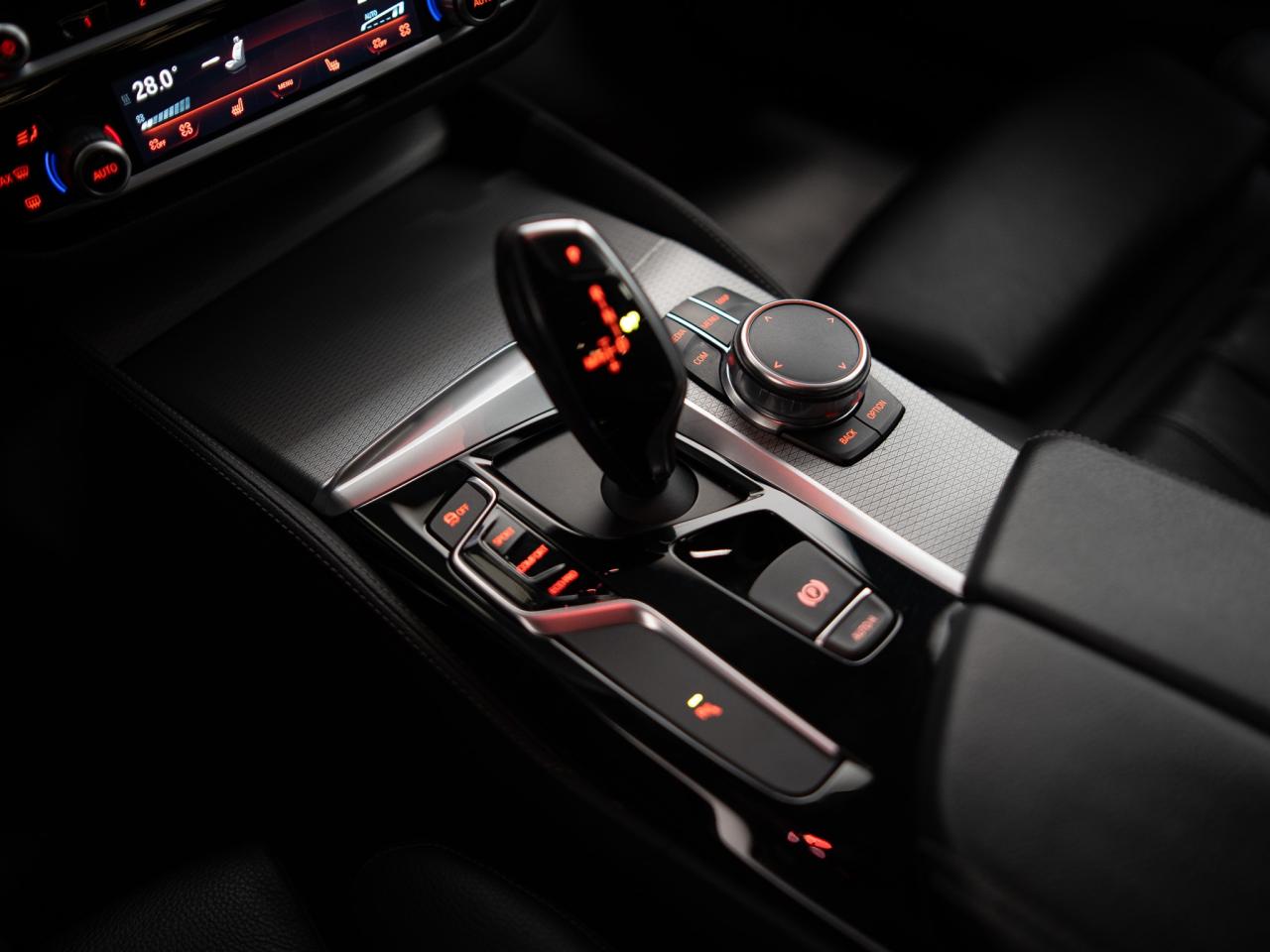 2017 BMW 5 Series 530i | M-SPORT | XDRIVE | PREMIUM PKG | 19 IN Photo