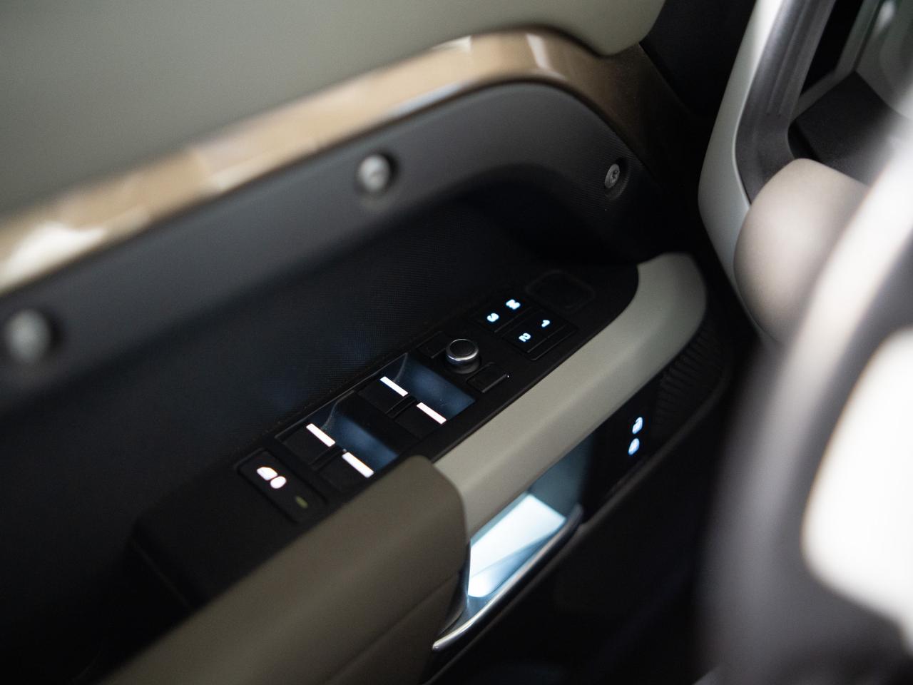 2020 Land Rover Defender 110 | FIRST EDITION | MERIDIAN | 19 IN Photo