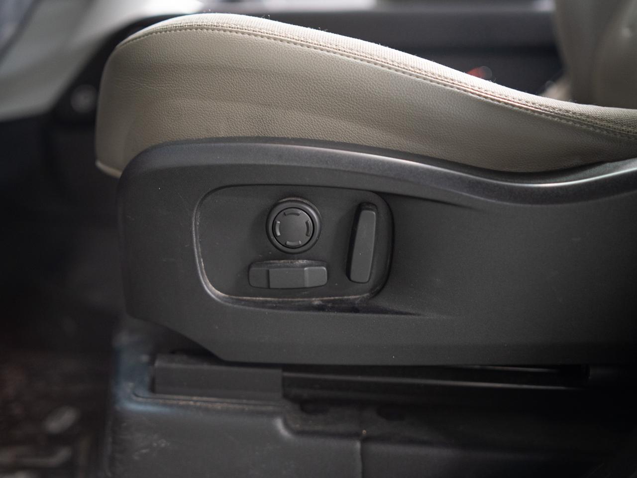 2020 Land Rover Defender 110 | FIRST EDITION | MERIDIAN | 19 IN Photo