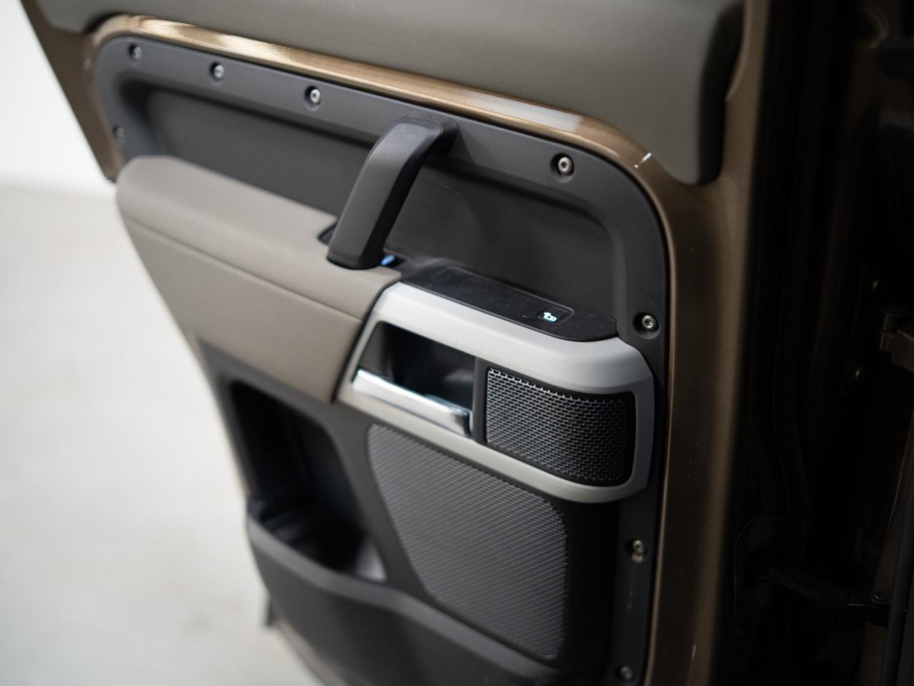 2020 Land Rover Defender 110 | FIRST EDITION | MERIDIAN | 19 IN Photo