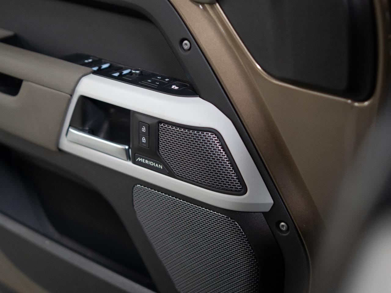 2020 Land Rover Defender 110 | FIRST EDITION | MERIDIAN | 19 IN Photo