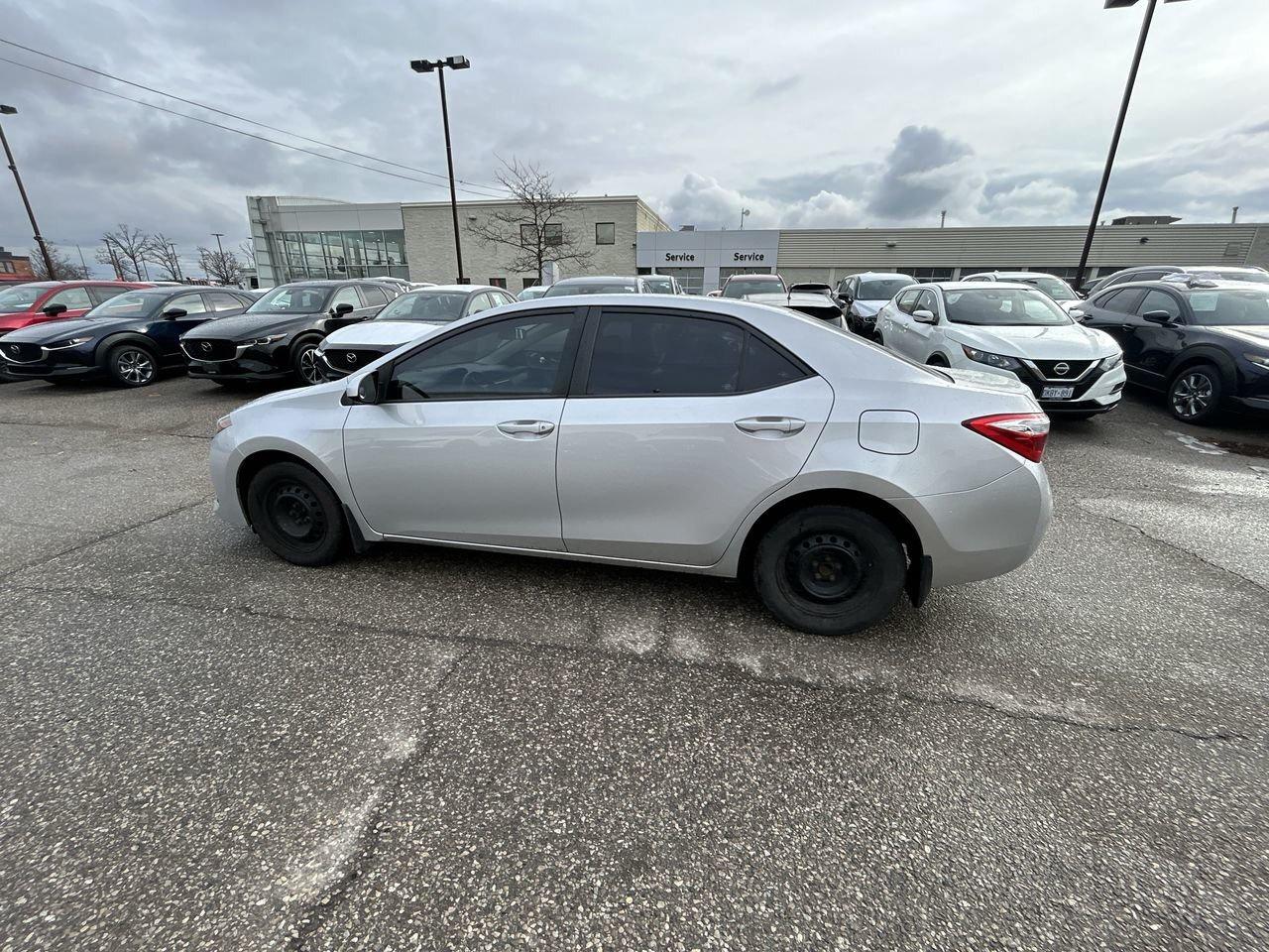 2018 Toyota Corolla 4-door Sedan CE CVTi-S Front-wheel drive|HTD Seats Photo