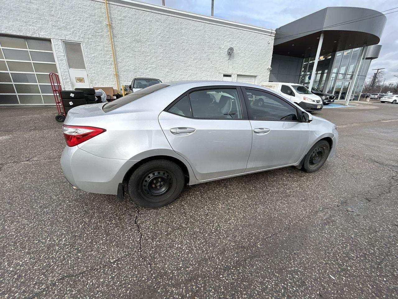 2018 Toyota Corolla 4-door Sedan CE CVTi-S Front-wheel drive|HTD Seats Photo