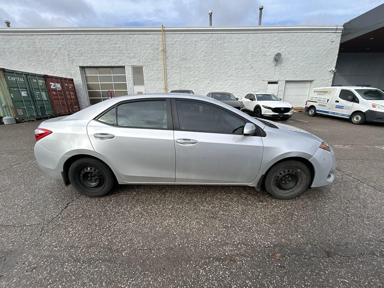 2018 Toyota Corolla 4-door Sedan CE CVTi-S Front-wheel drive|HTD Seats Photo