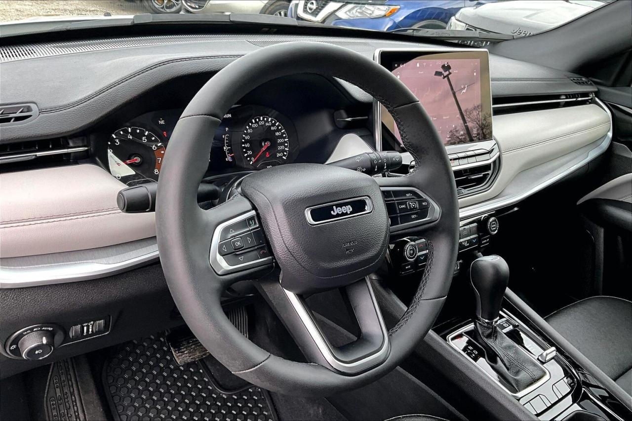 2024 Jeep Compass Limited | Heated Leather | Safety Tech | 4X4 Photo