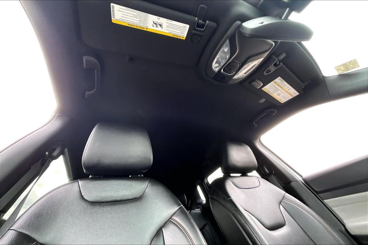 2024 Jeep Compass Limited | Heated Leather | Safety Tech | 4X4 Photo