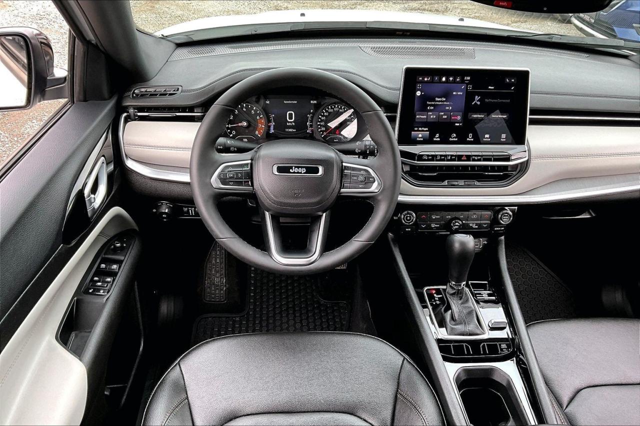 2024 Jeep Compass Limited | Heated Leather | Safety Tech | 4X4 Photo4